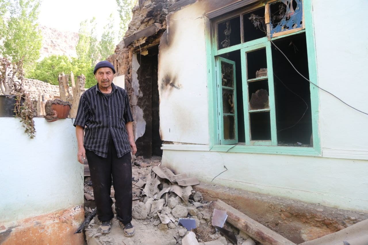 Чоркух. Исфара Таджикистан. Таджик село. Баткен Таджикистан разрушенные дома.