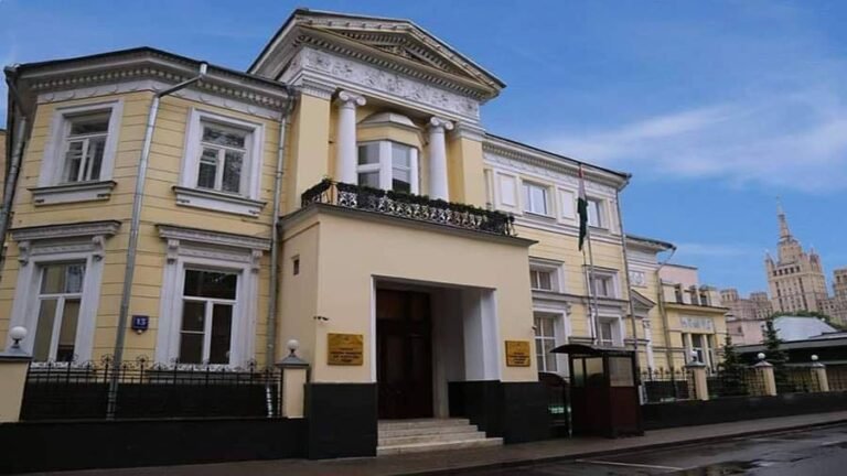 Совет при Посольстве Таджикистана в России обратился к соотечественникам